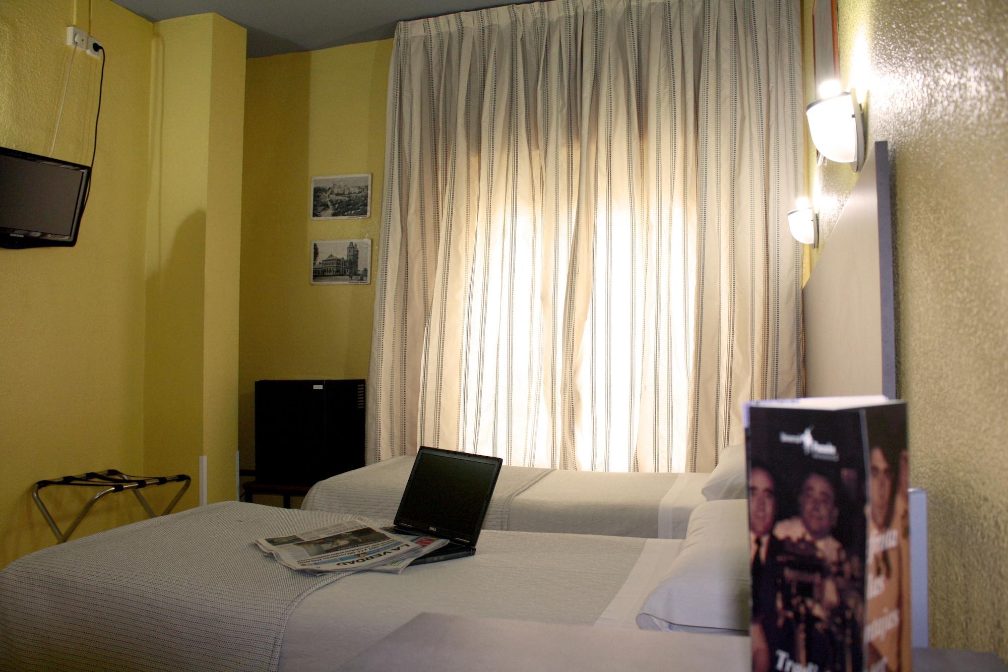 Hotel Universal Мурсія Екстер'єр фото